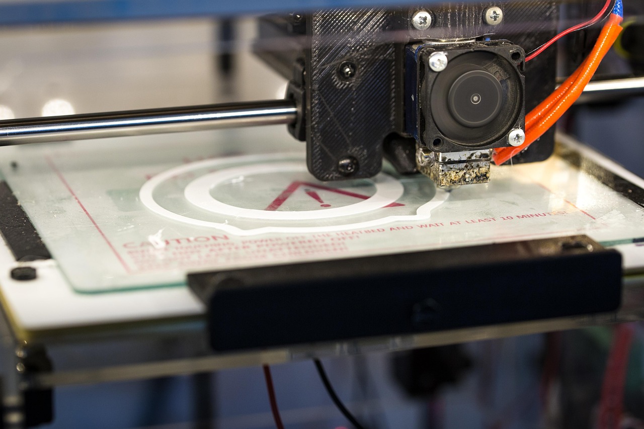 3D printer printing filament parts